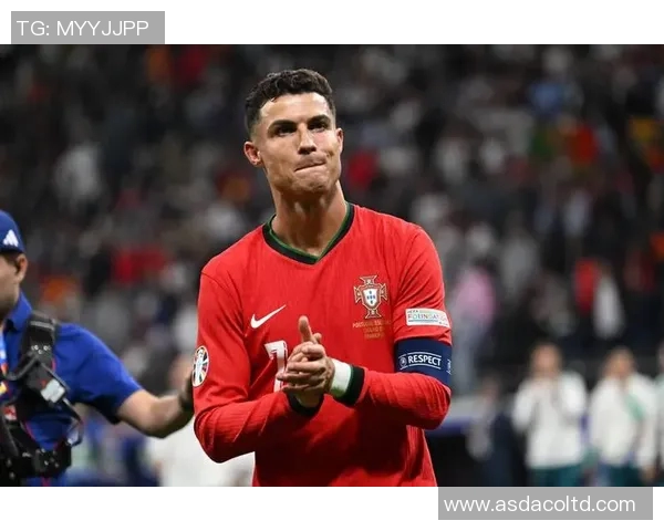 盘点世界足球球星炫丽球技与巅峰瞬间全面解析